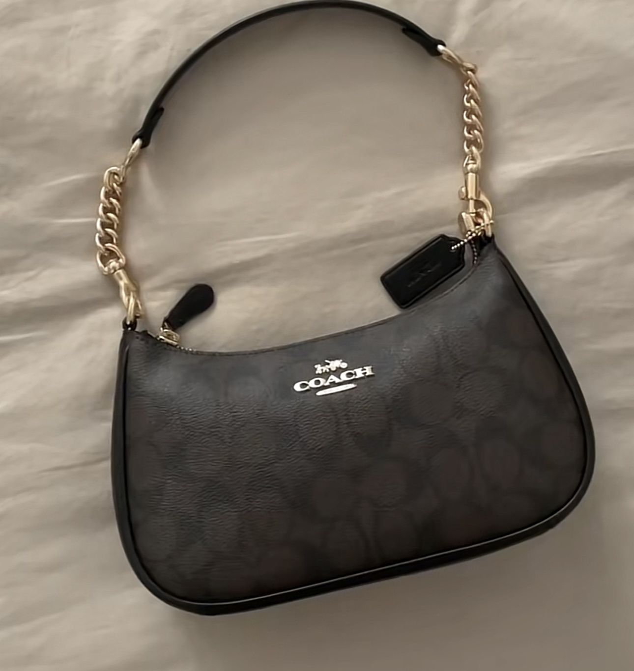 Coach - Terri shoulder bag *NEW/UN OPENED*