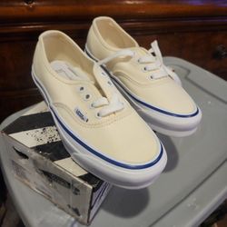Vans Canvas Classic White