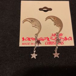 Vintage Goldtone Christmas Pins..