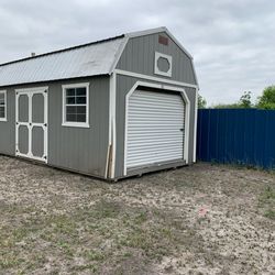 Tini Barn/ garage
