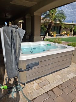 Vita spa  2020 brown  marble white inside