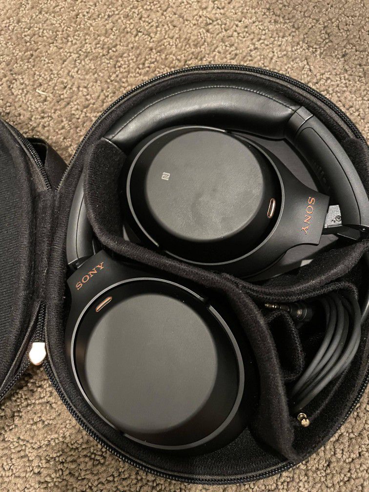 Sony WH-1000XM3 Noise Cancelling Headphones 