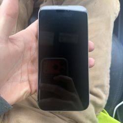 iPhone 15 Pro (natural)