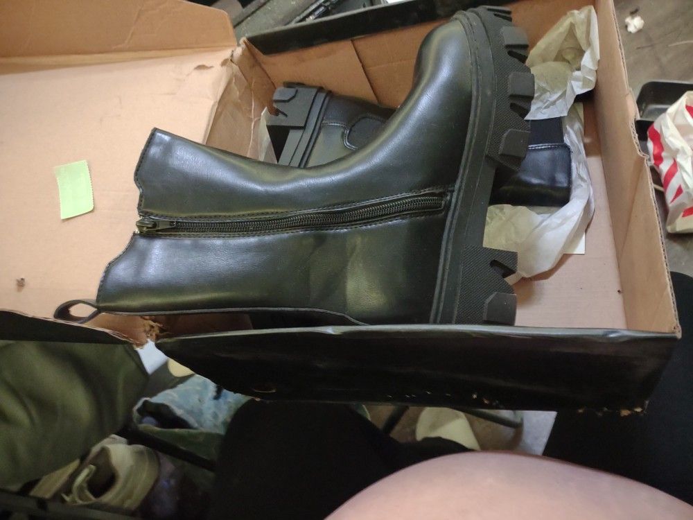 Ready Salted Black Boots