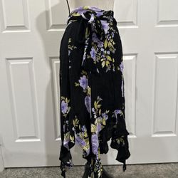 Good Condition | XS Vintage Madeline Monroe Black floral print midi wrap skirt with ruffle hem and tie waist 
