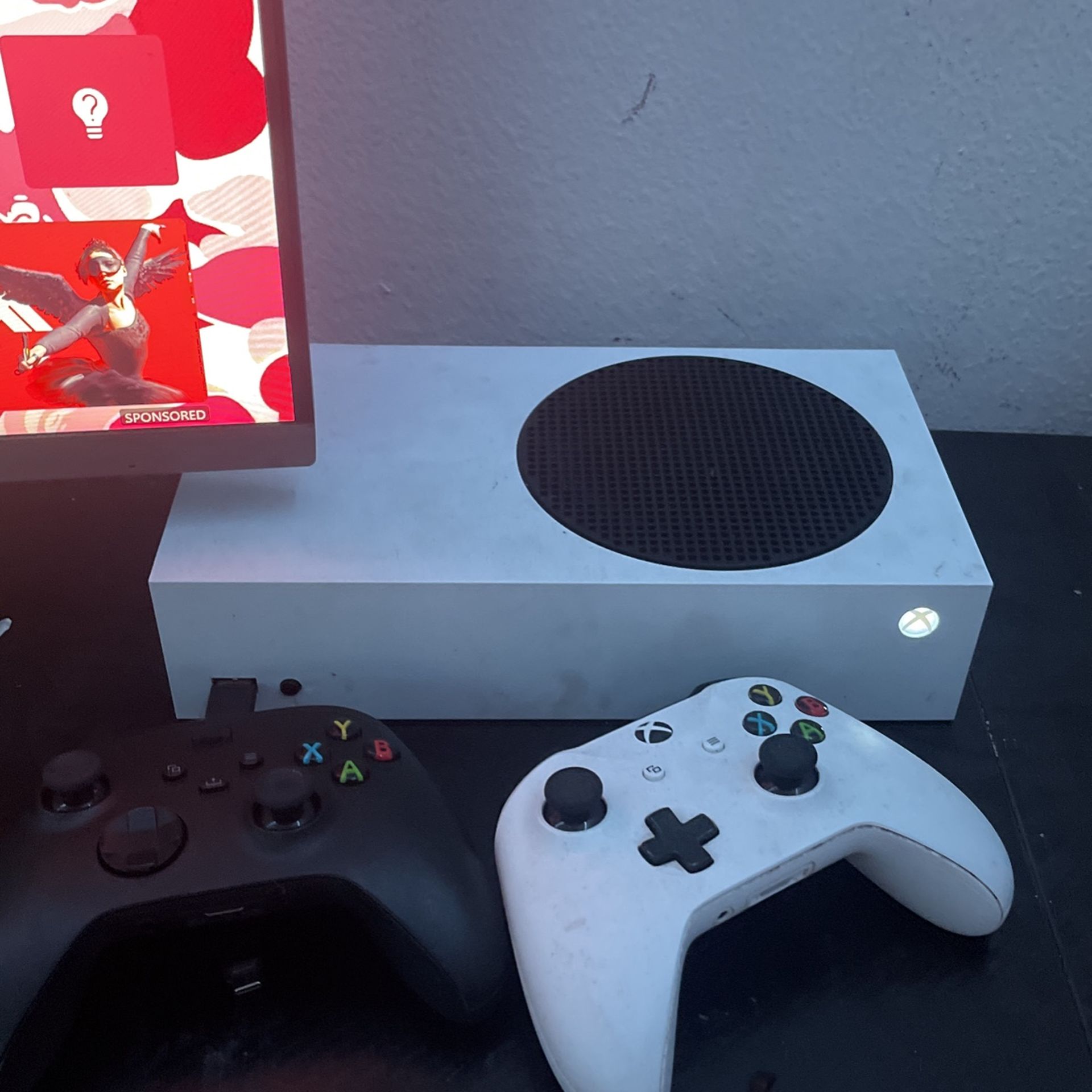 Xbox Series S Electronics & Media