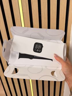 Apple Watch Series 12 {46mm}