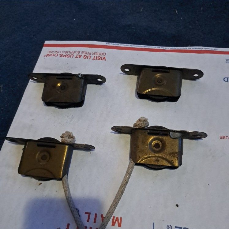 4 Vintage Window Slash Weight Roller Pulleys