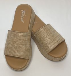 *EUC* X/Appeal Breeze Wedge Sandal Size 8