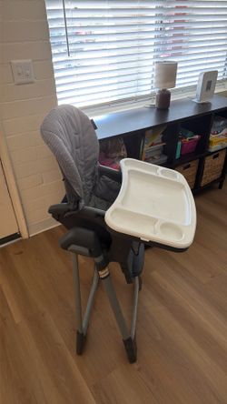 Babytrend high chair