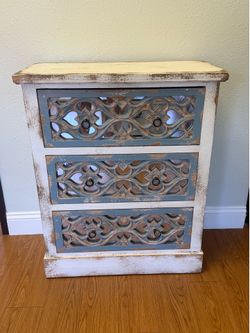 Dresser