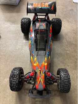 Huge remote control buggy