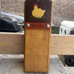 Wooden chicken reminder sign