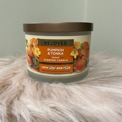 BRAND NEW VEGAN SCENTED CANDLE