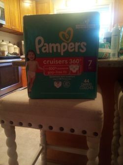 Huggies & Pampers Size 6/7 And Similac Total Comfort Formula Oatmeal Cereal