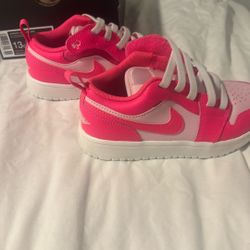 Shoes Jordan 1 Low Alt (PS) / Size 13 Youth/ Pink Foam Hyper Pink