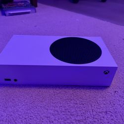 Xbox Series S With Controller 
