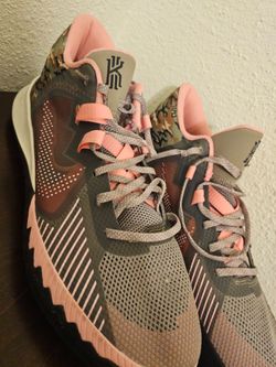 Men Size 14 Nike Kyrie