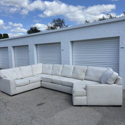 White Kevin Charles Sleeper Sectional