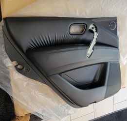 2015 to 2021 Nissan Armada/ Infiniti ( Rear Door Trim Panel)