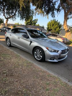 2014 infinity Q50  con 86,745 millas muy limpio dentro y fuera