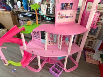 Barbie dream house