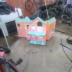 1995 Barbie Victorian Mansion Dollhouse