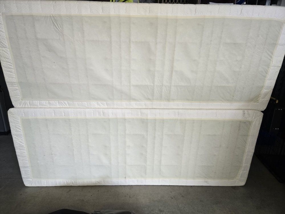 Serta Queen Split Box Spring - Good Condition