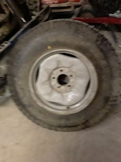 (1) NEW LT26570R17 Goodyear tire