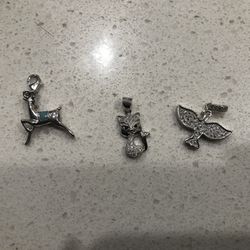 silver pendant 