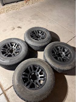 Chevy Colorado Black Aftermarket wheels 15”