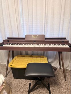 Electric Piano with weighted keys