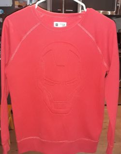 Boys GAP Marvel XL sweatshirt.