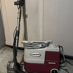 Commercial Carpet Extractor 