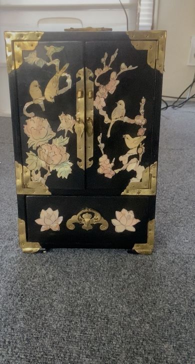 Antique jewelry Box