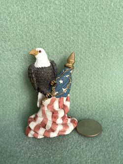 3 Inch Bald Eagle With Flag