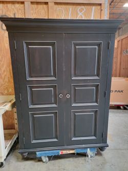 Hutch Entertainment Center