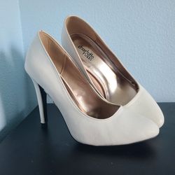 White Charlotte Russe High Heel Shoes - Size 8