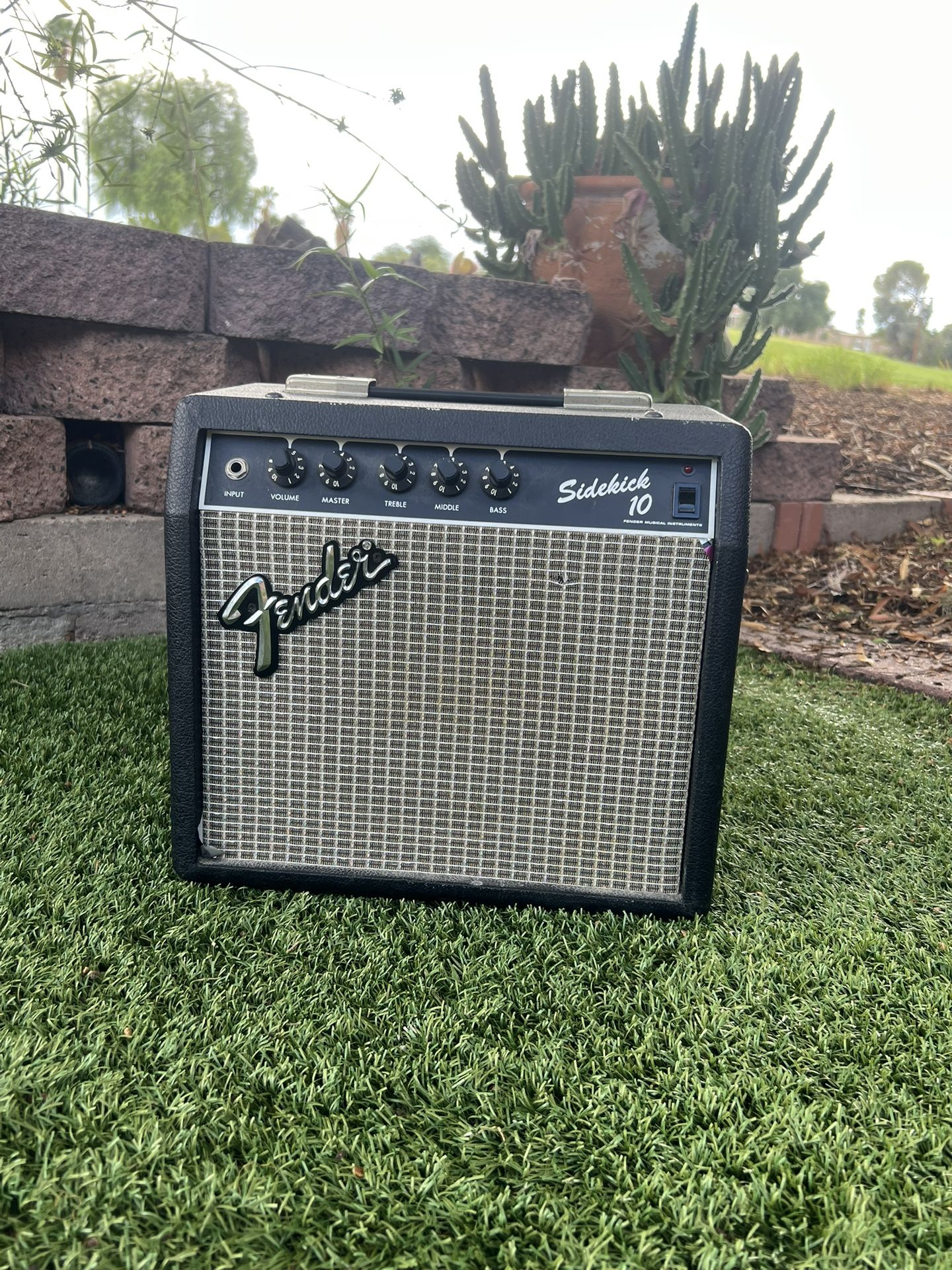 Fender Made in Japan 1980’s Sidekick 10 guitar Amp