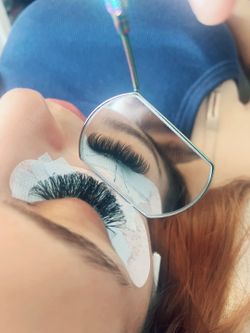 Lashhhhes