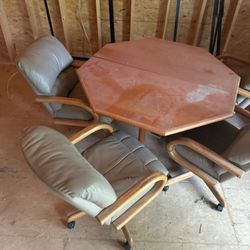 Solid Wood Dining Table + 4 Chairs – Great Man Cave or Refinish Projec