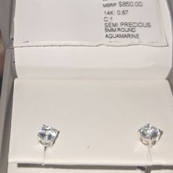 14k Gold Aquamarine Earings 