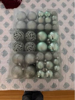 100 tree decorations brand new