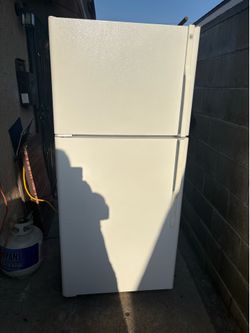Refrigerator for sale