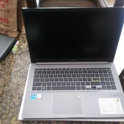 Asus VivoBook S15 laptop 