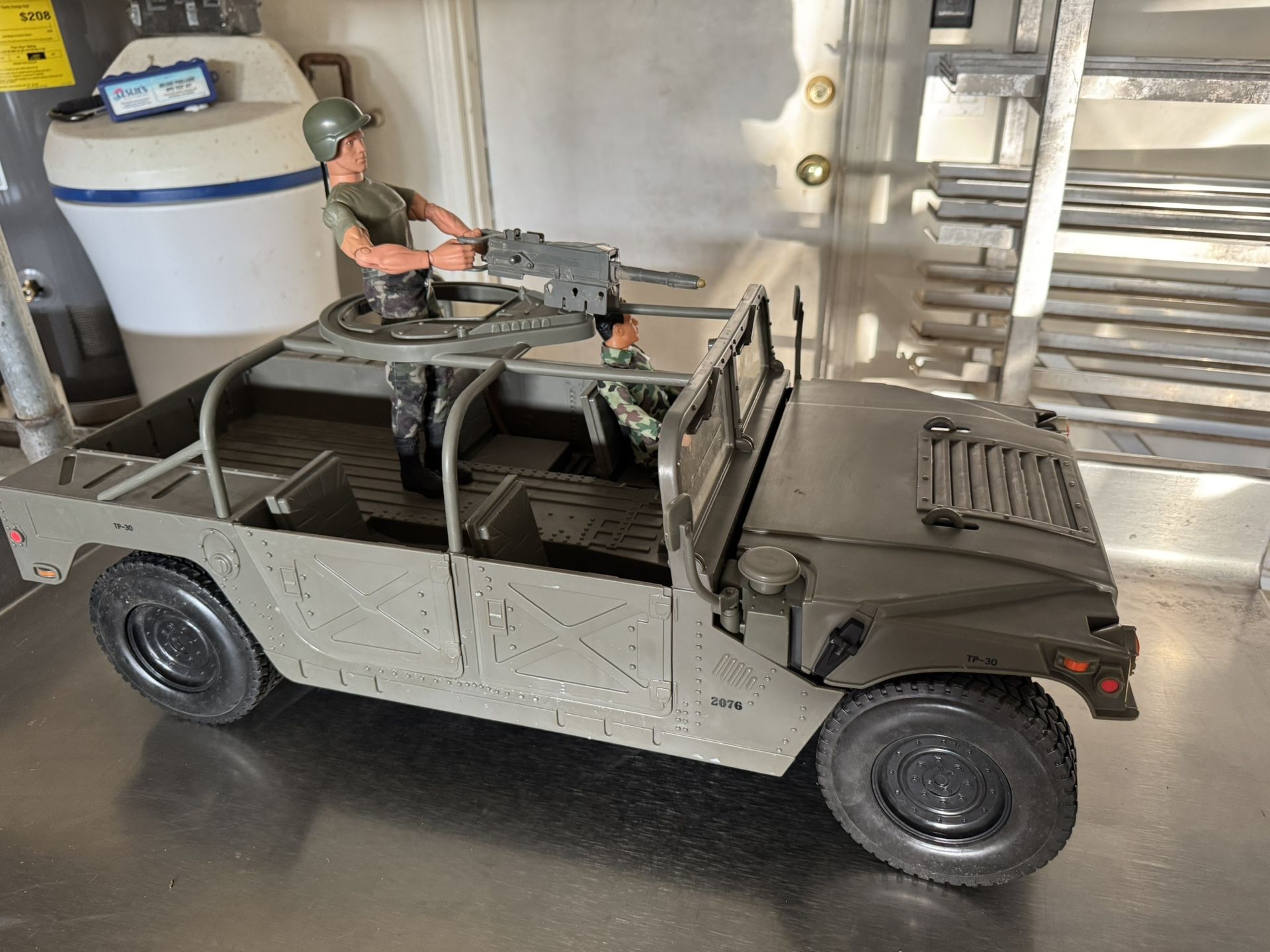 2002 GI JOE HUMVEE HASBRO