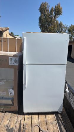 Fridge everything works good