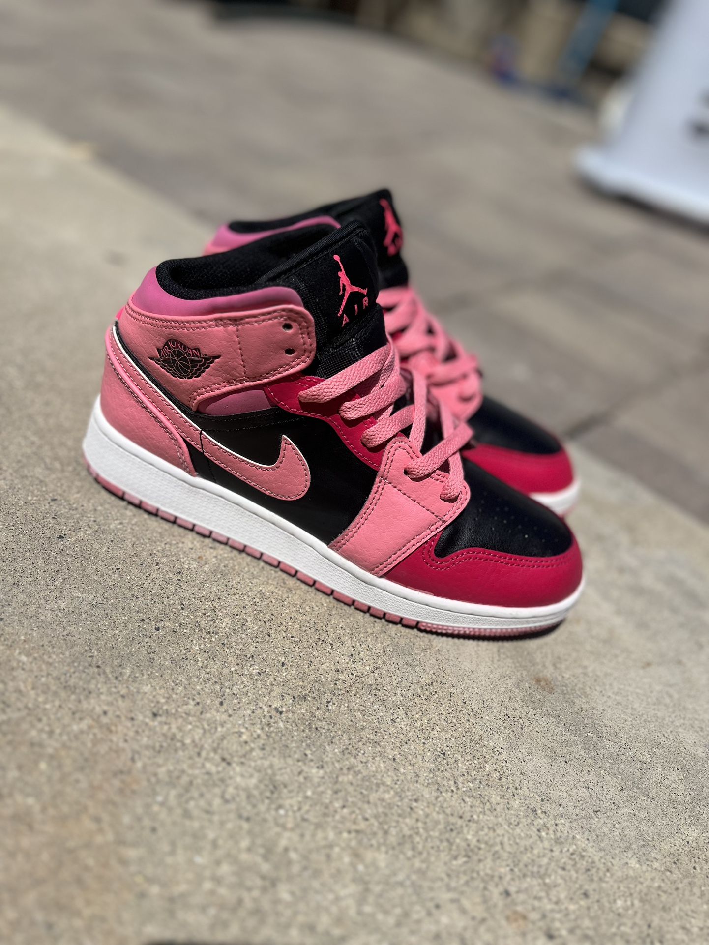 nike air jordan 1 retro mid pink black pinksicle