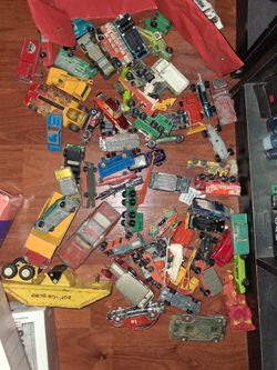 Large Lot of Vintage Die-Cast Toy Cars and slot car track