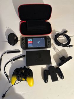 Nintendo switch complete set + extras